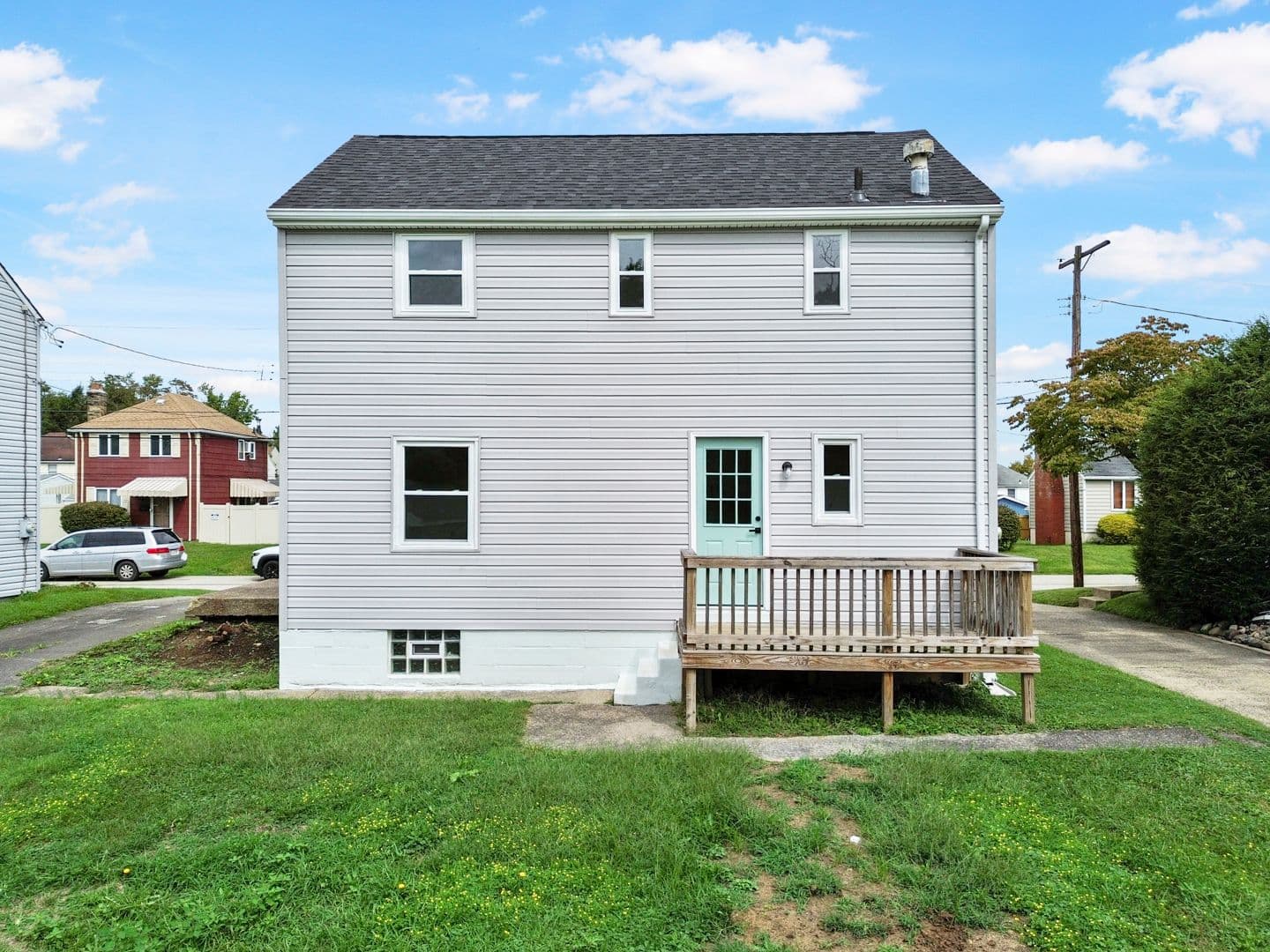 Clairton House: 616 Grandview Avenue