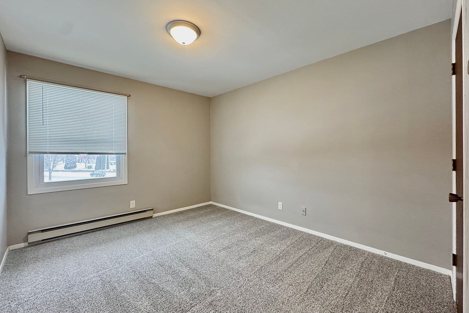 River Falls Apartment: 1041 State Street
