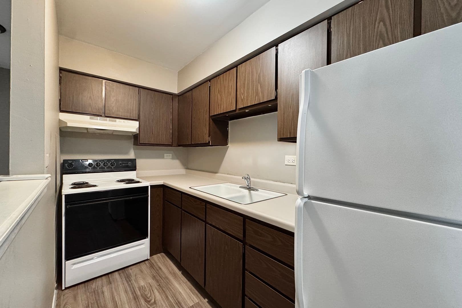 River Falls Apartment: 1041 State Street