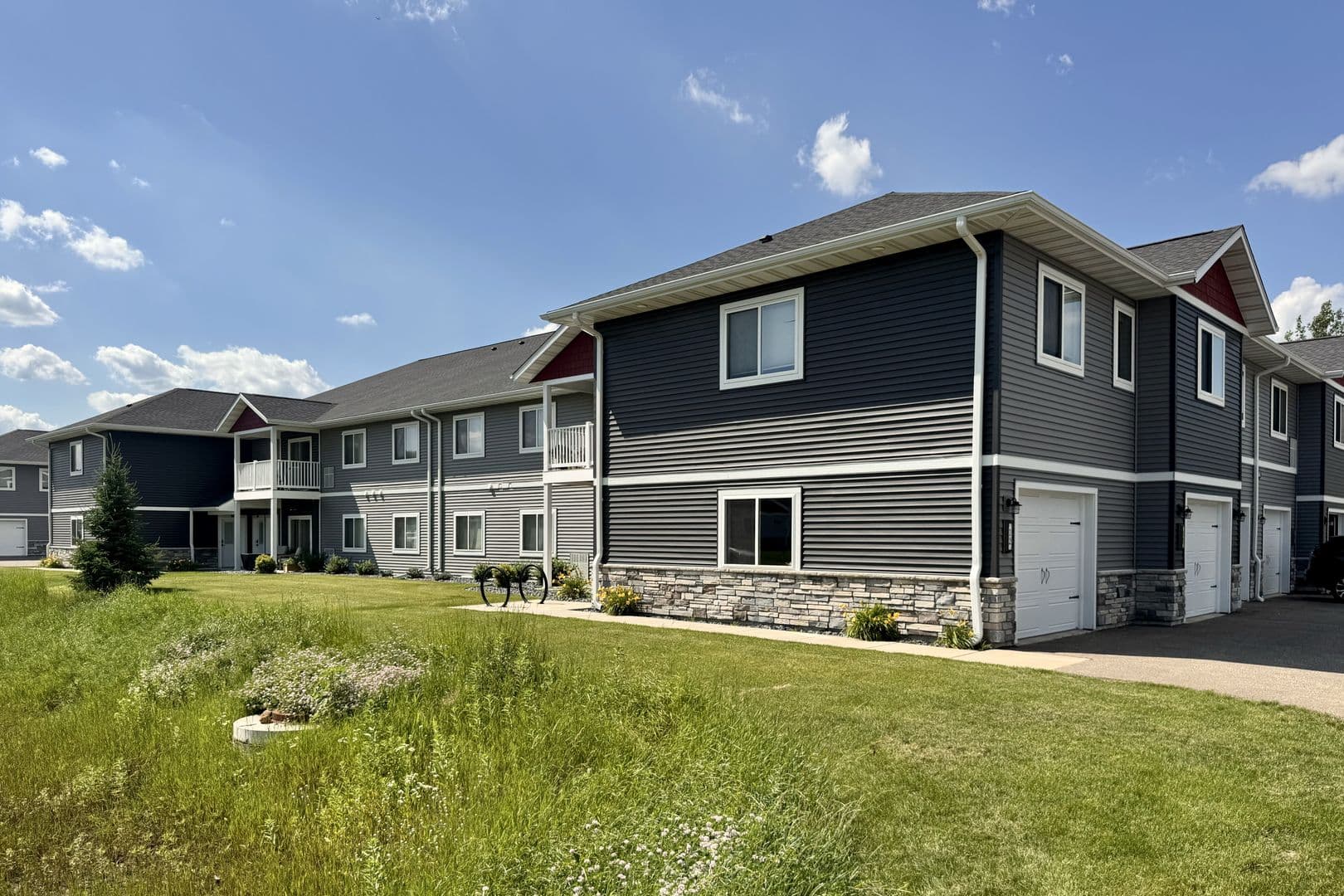 River Falls Apartment: 775 Peregrine Circle