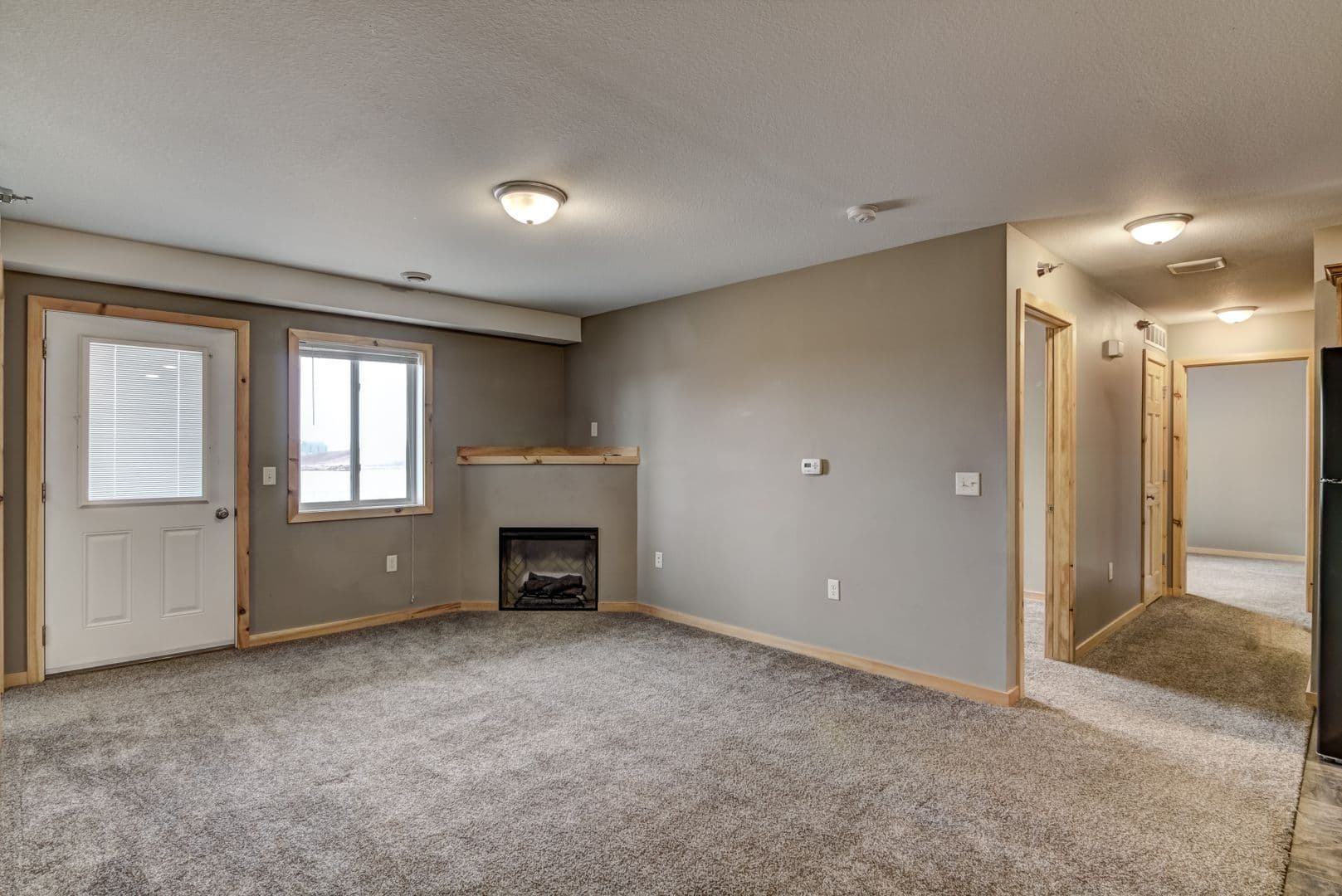 Chippewa Falls Apartment: 1219 Coventry Ln. #1-4/1234 Parkland Dr. #1-4