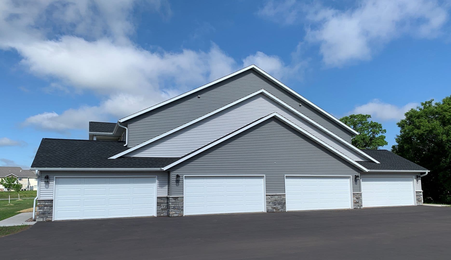 Chippewa Falls Apartment: 1219 Coventry Ln. #1-4/1234 Parkland Dr. #1-4