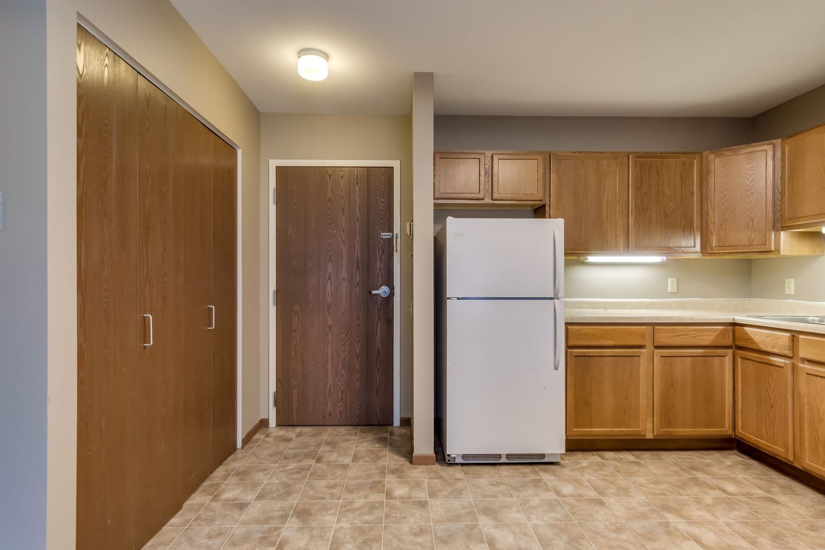 Menomonie Apartment: 2003 9th St E