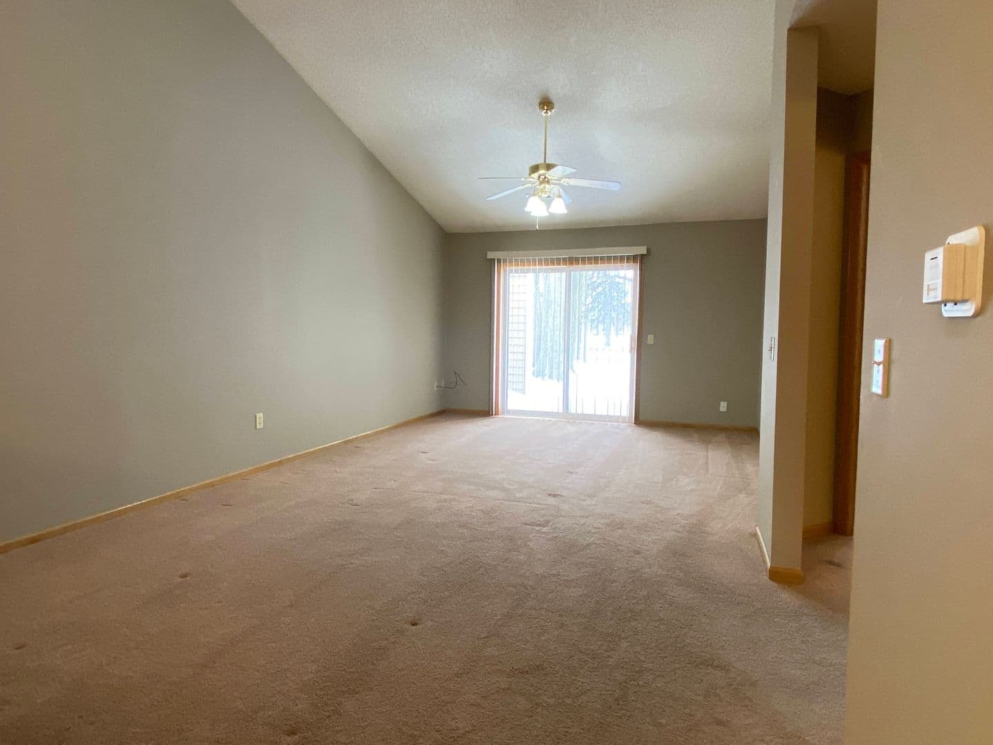 Hudson Apartment: 1701 Industrial St