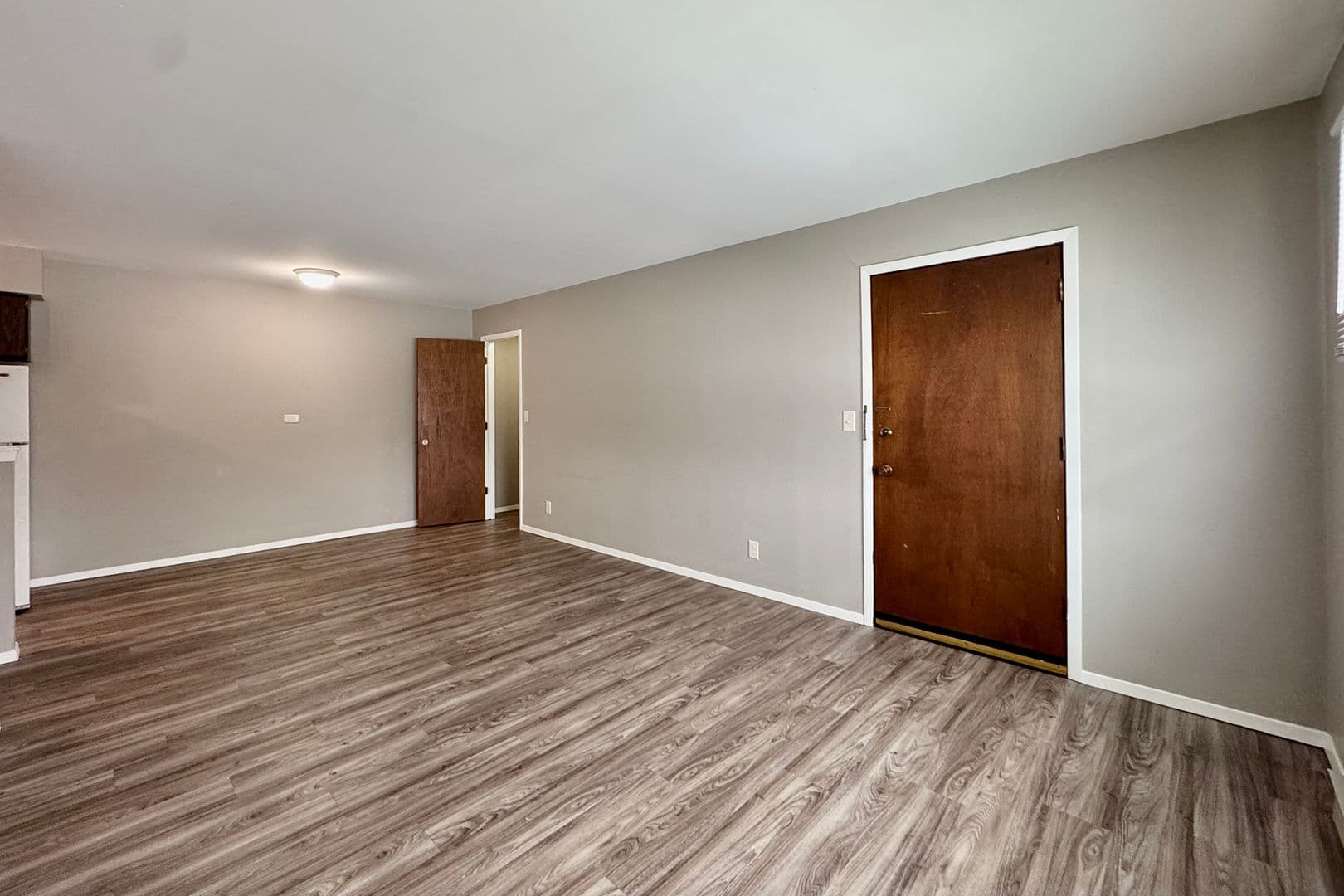 River Falls Apartment: 1041 State Street