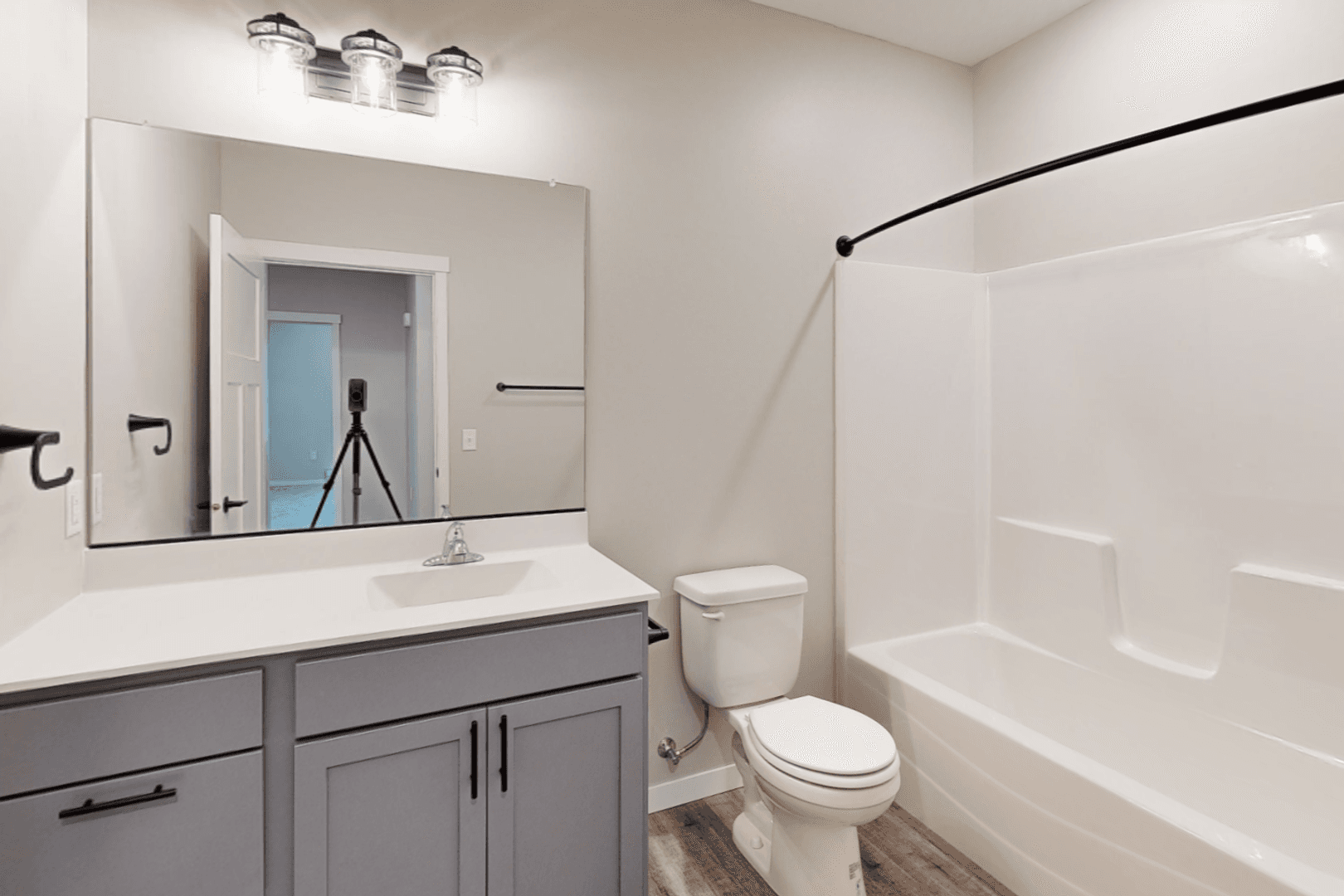 River Falls Apartment: 3024 Radio Road