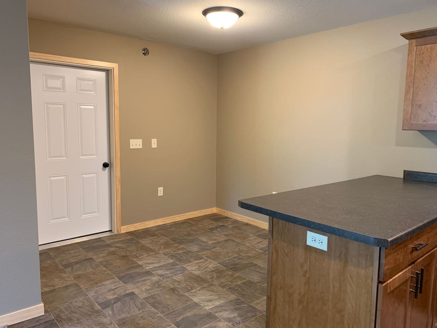 Chippewa Falls Apartment: 1409 Coventry Lane #1-4/1425 Coventry Lane #1-4