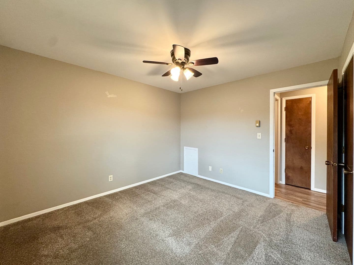 River Falls Apartment: 1041 State Street