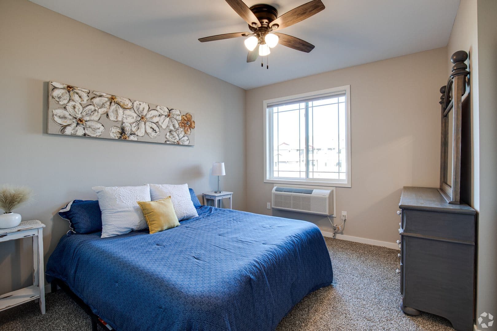 New Richmond Townhome: 1920 W. 5th St.