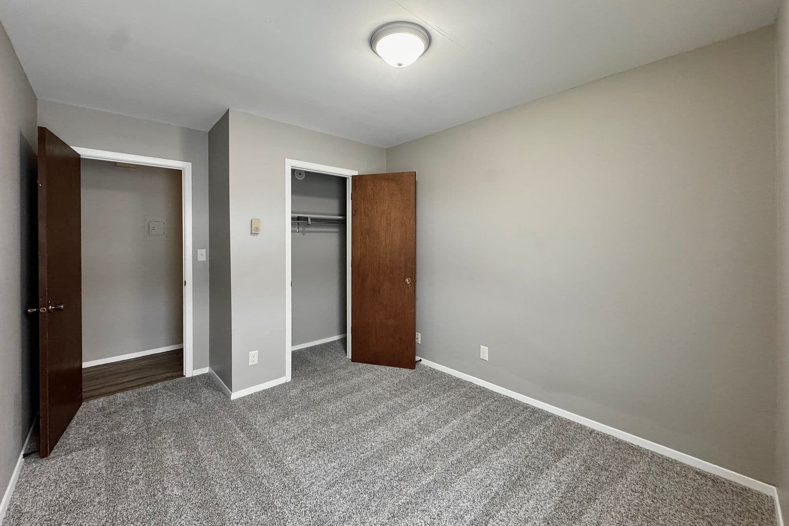 River Falls Apartment: 1041 State Street