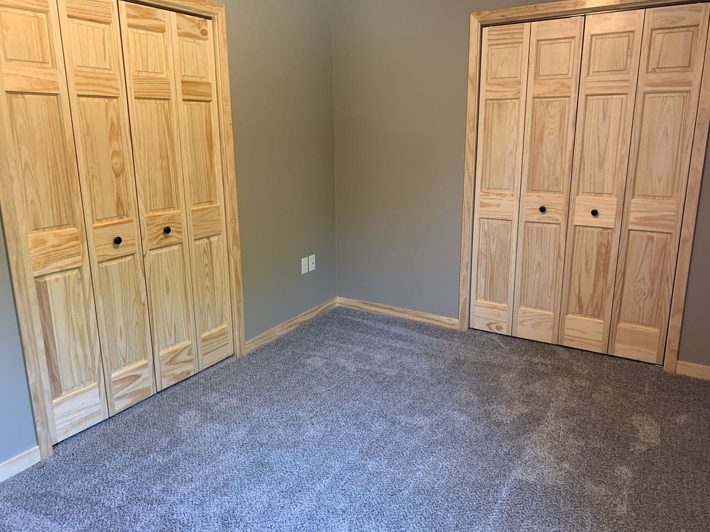Chippewa Falls Apartment: 1409 Coventry Lane #1-4/1425 Coventry Lane #1-4