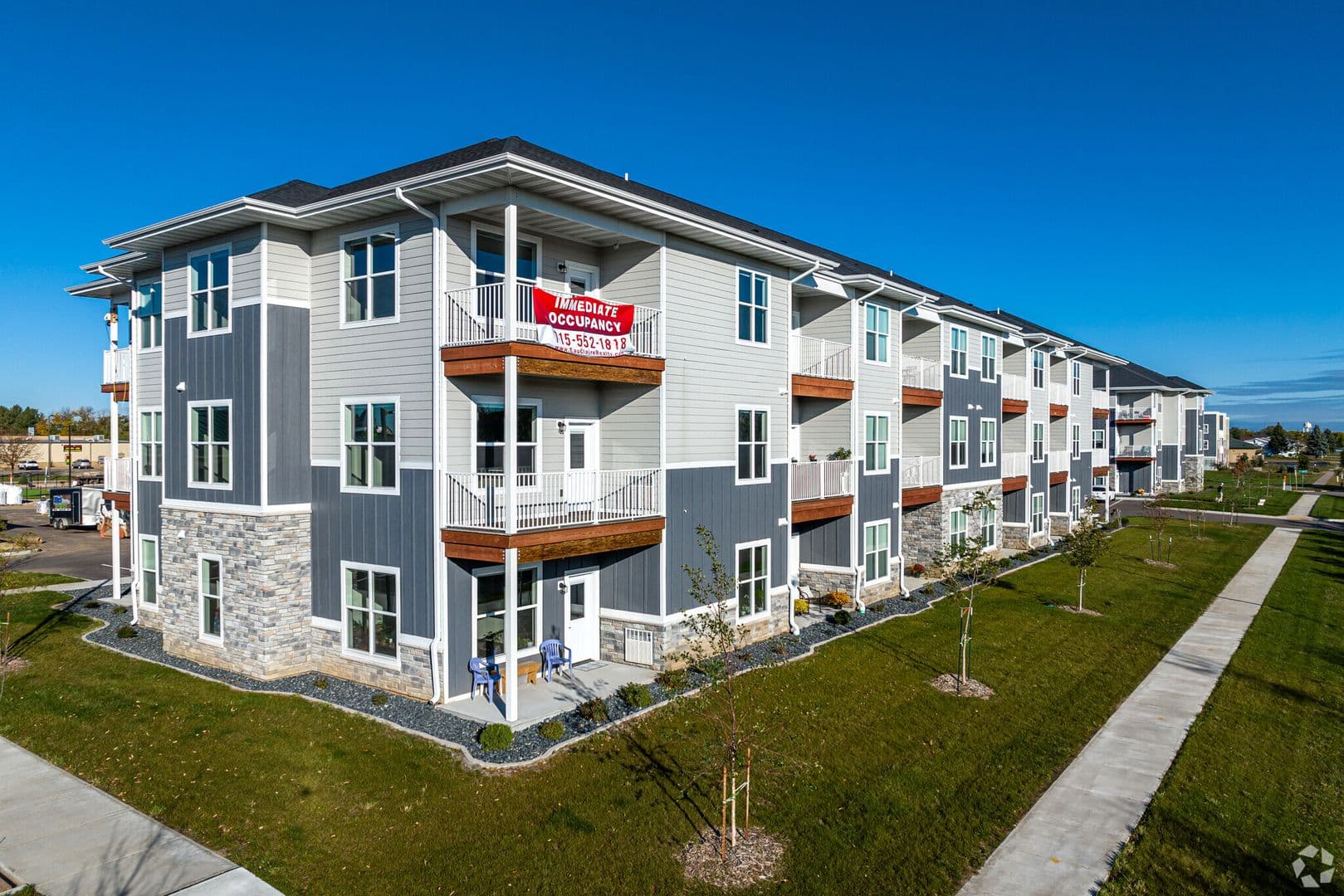 New Richmond Apartment: 1612 Dorset Lane