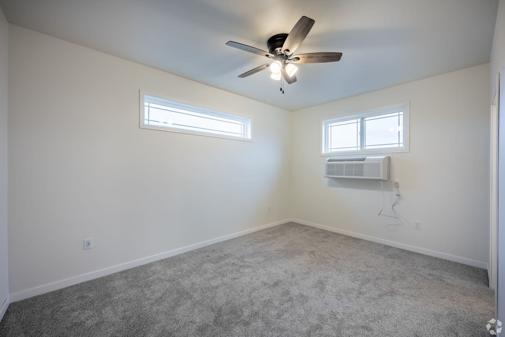 Menomonie Townhome: 2019 11th Ave E