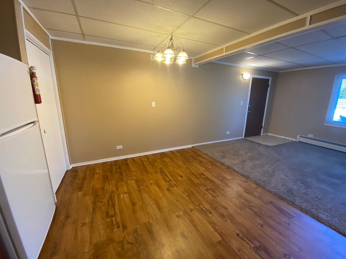 Thorp Apartment: 605 N Clark Street