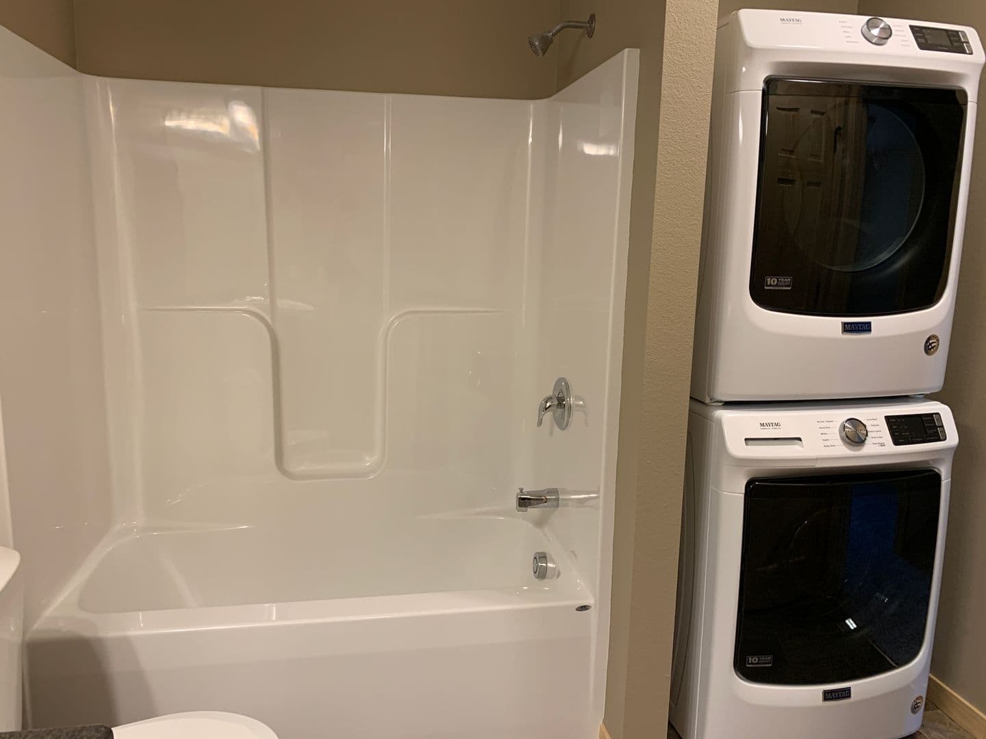 Chippewa Falls Apartment: 1409 Coventry Lane #1-4/1425 Coventry Lane #1-4