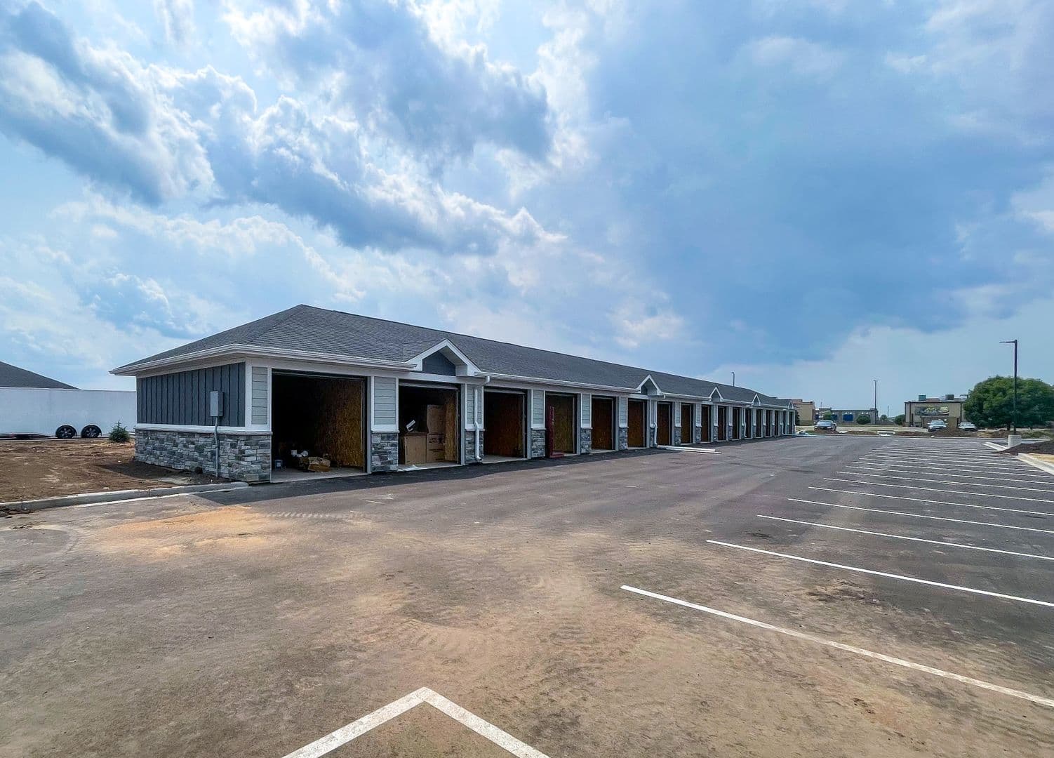 New Richmond Apartment: 1612 Dorset Lane