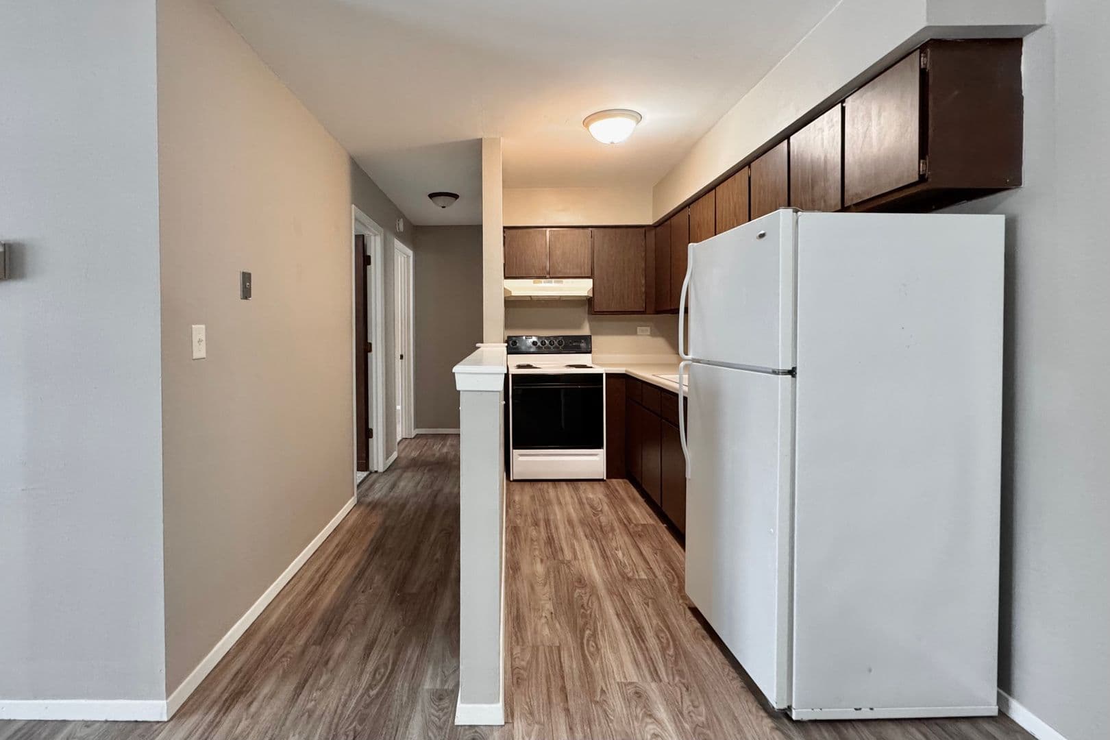 River Falls Apartment: 1041 State Street