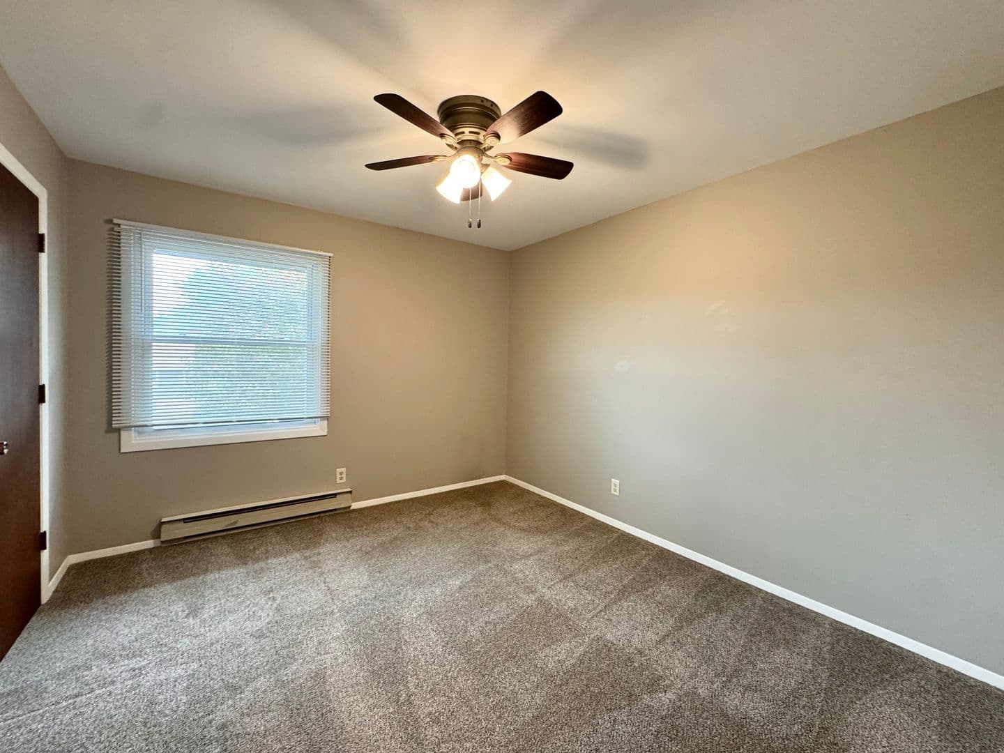 River Falls Apartment: 1041 State Street