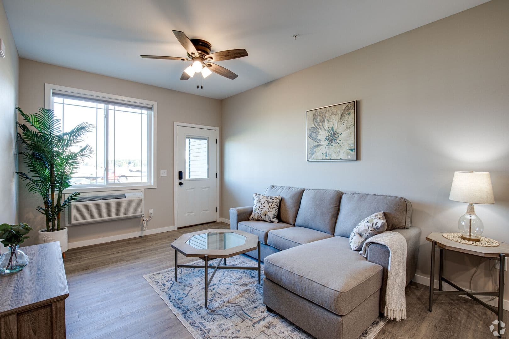 New Richmond Townhome: 1920 W. 5th St.
