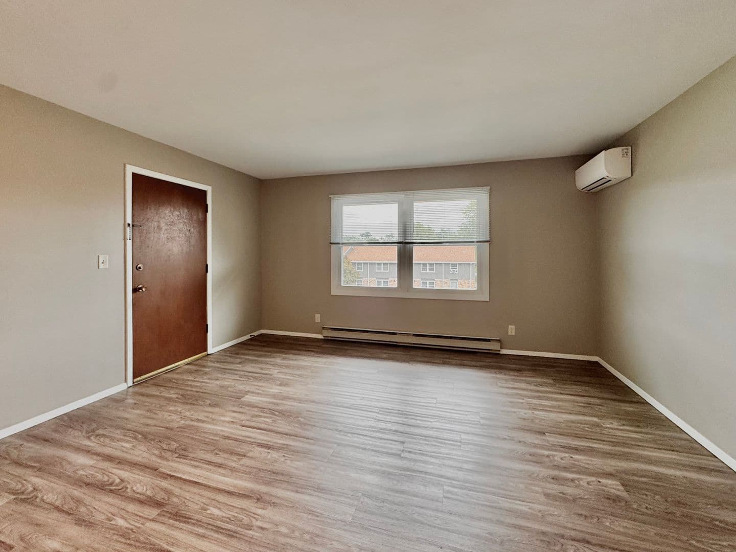 River Falls Apartment: 1041 State Street