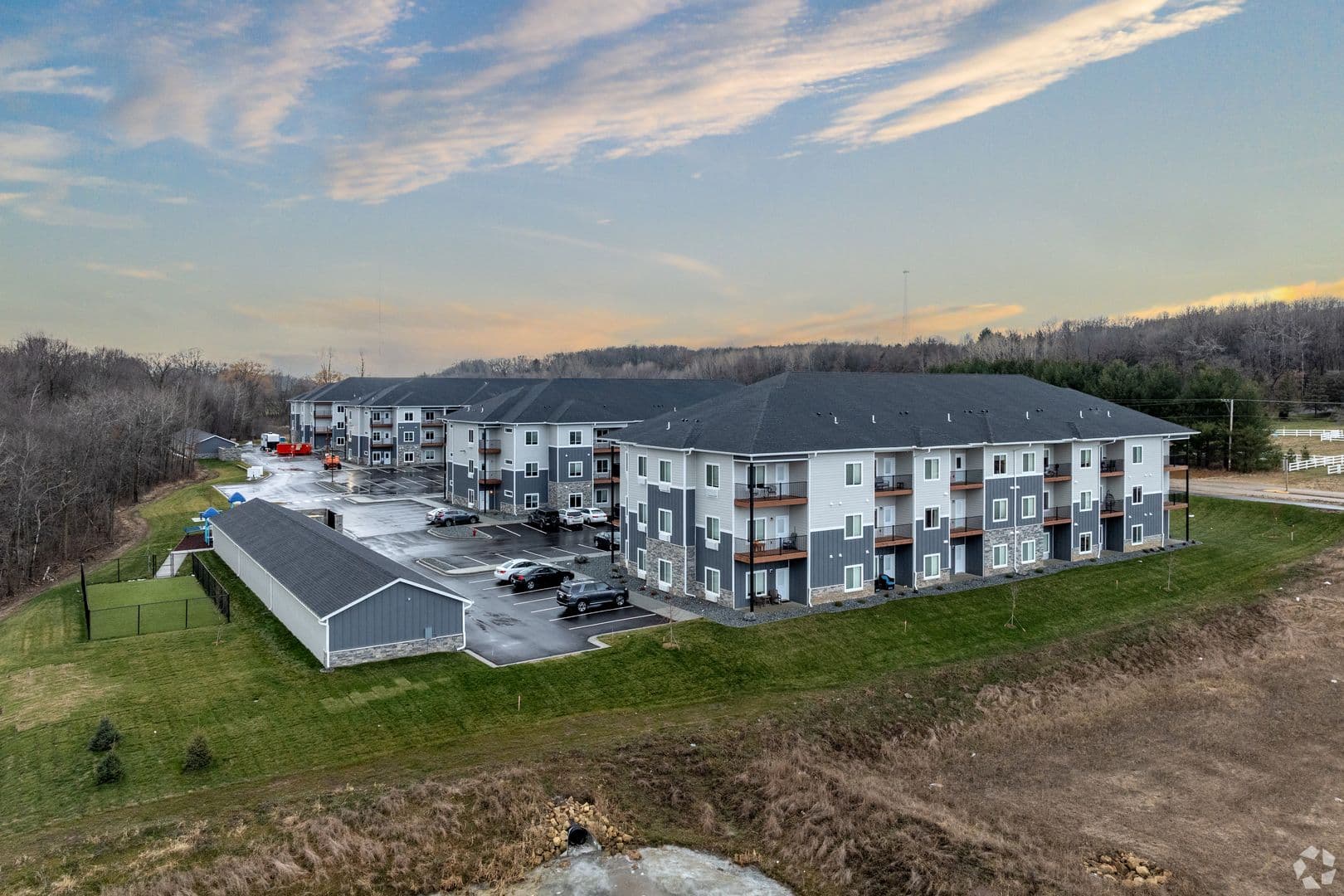 River Falls Apartment: 3024 Radio Road
