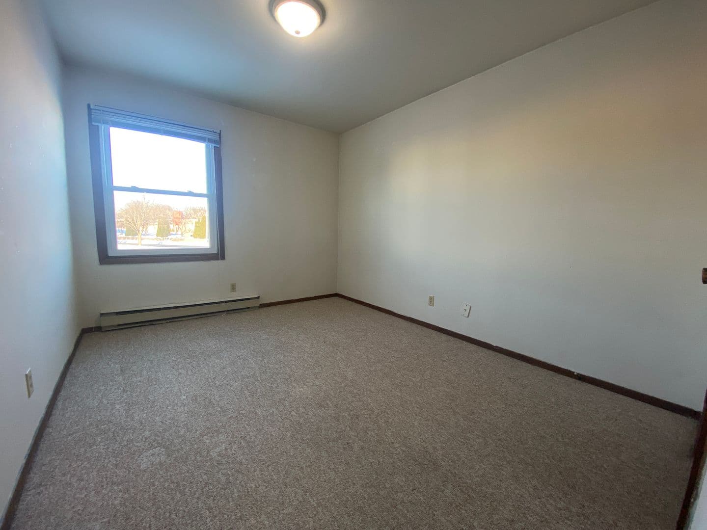 River Falls Apartment: 1041 State Street