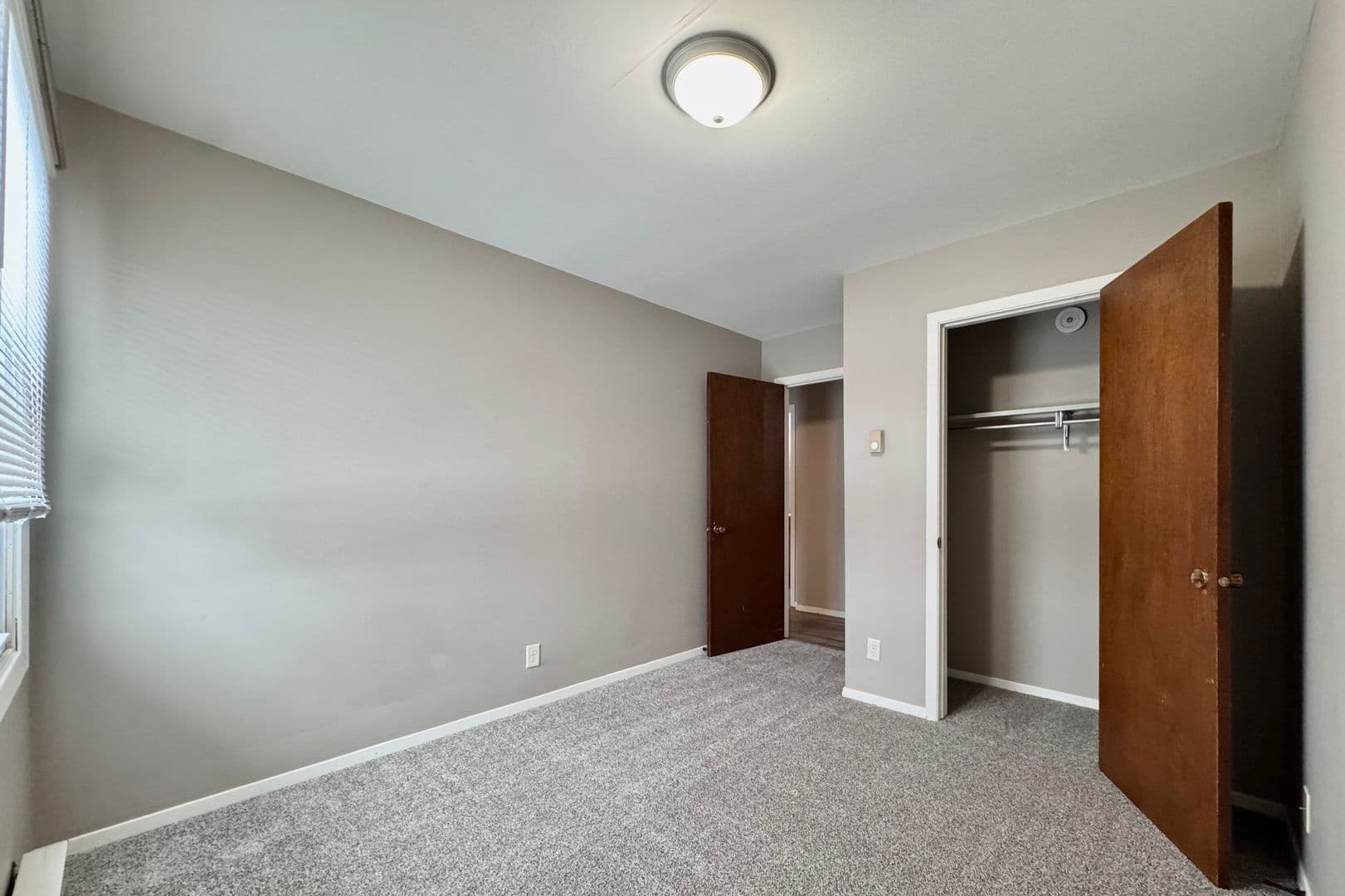 River Falls Apartment: 1041 State Street