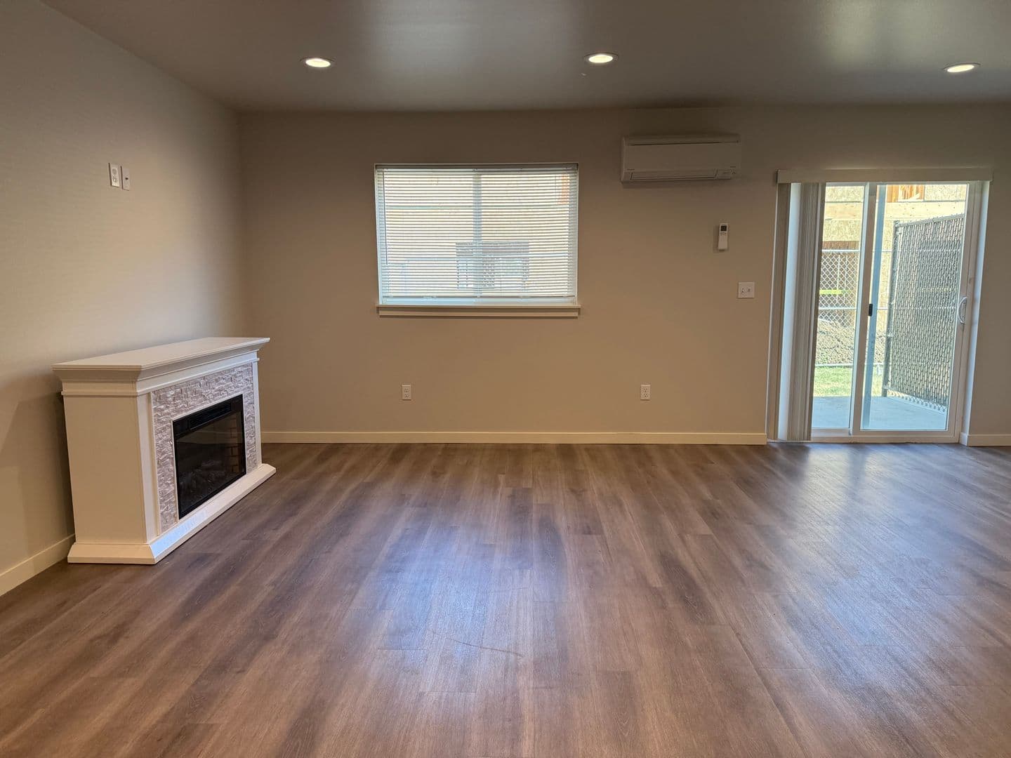Yakima Townhome: 5301 Smitten Street #2