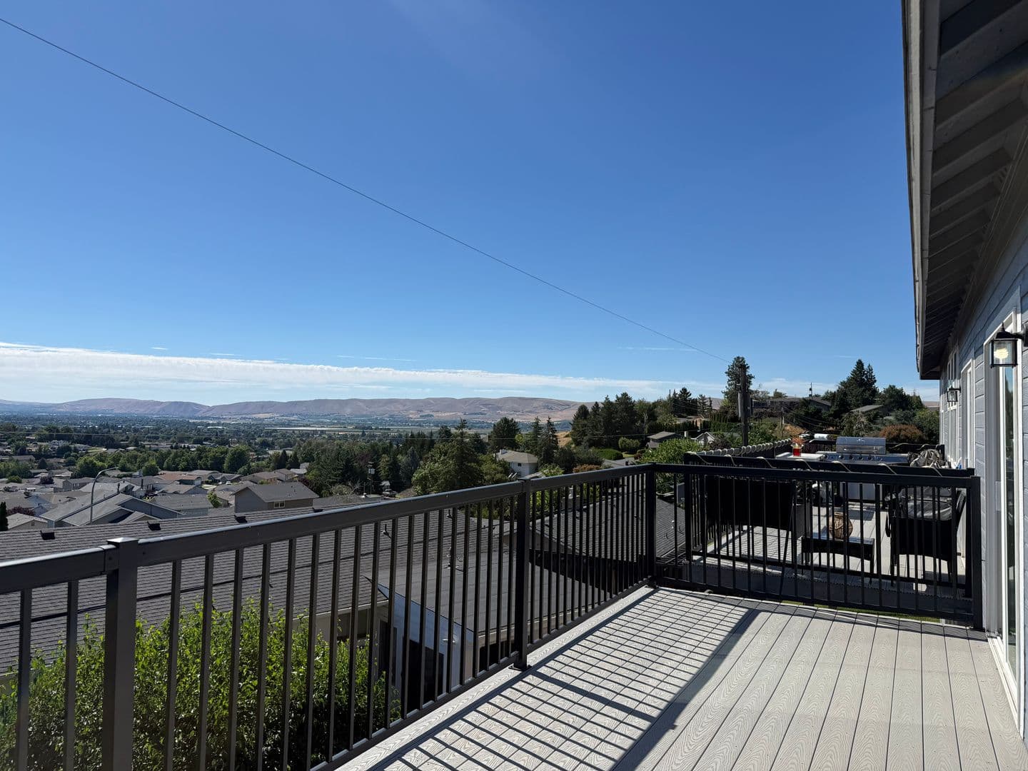 Yakima Multiplex: 505 N 80th Ave