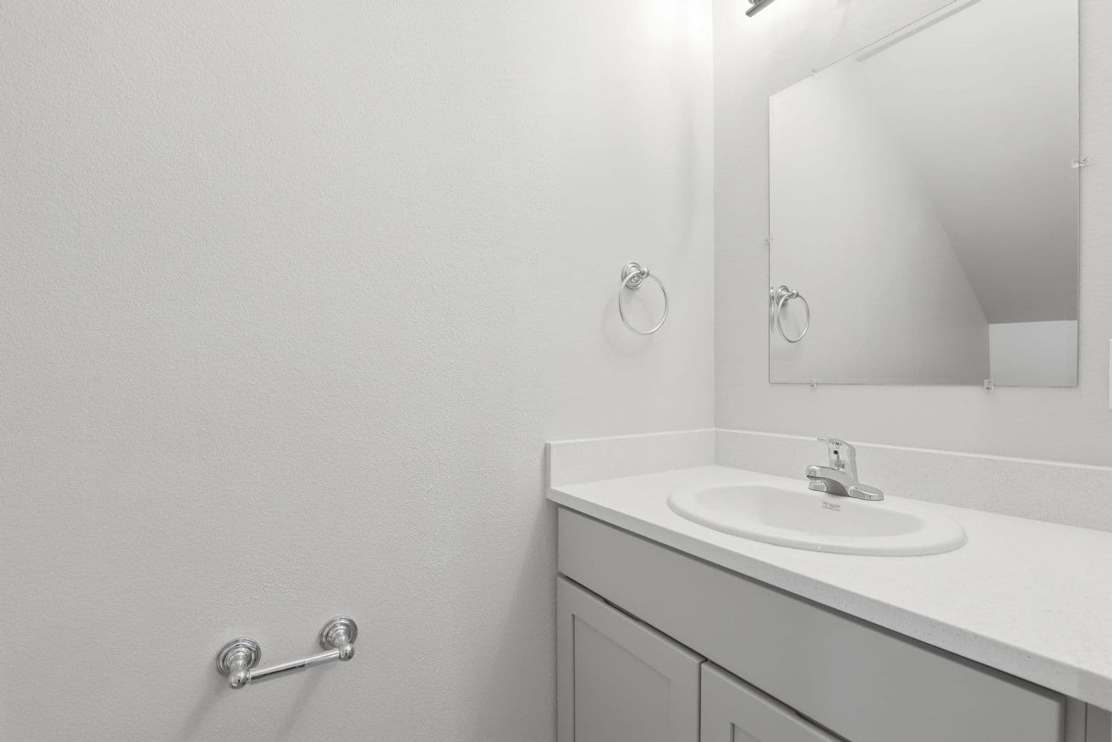 Yakima Apartment: 5200 Jazz St.