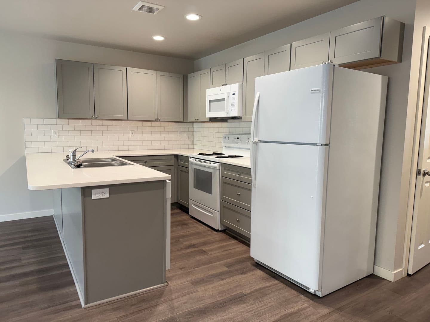Yakima Townhome: 5300 Smitten Street #3
