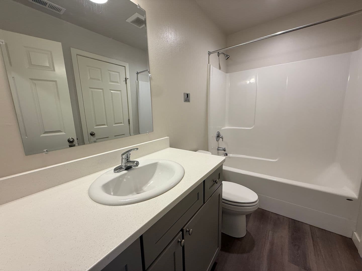 Yakima Townhome: 5301 Smitten Street #2