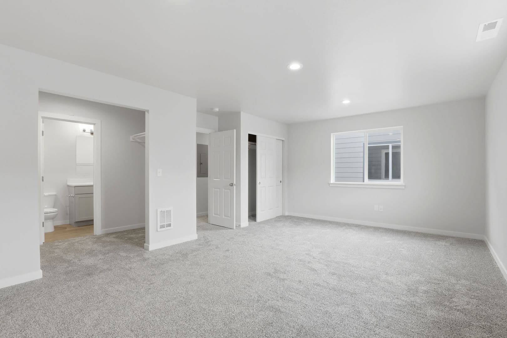 Yakima Apartment: 5200 Jazz St.