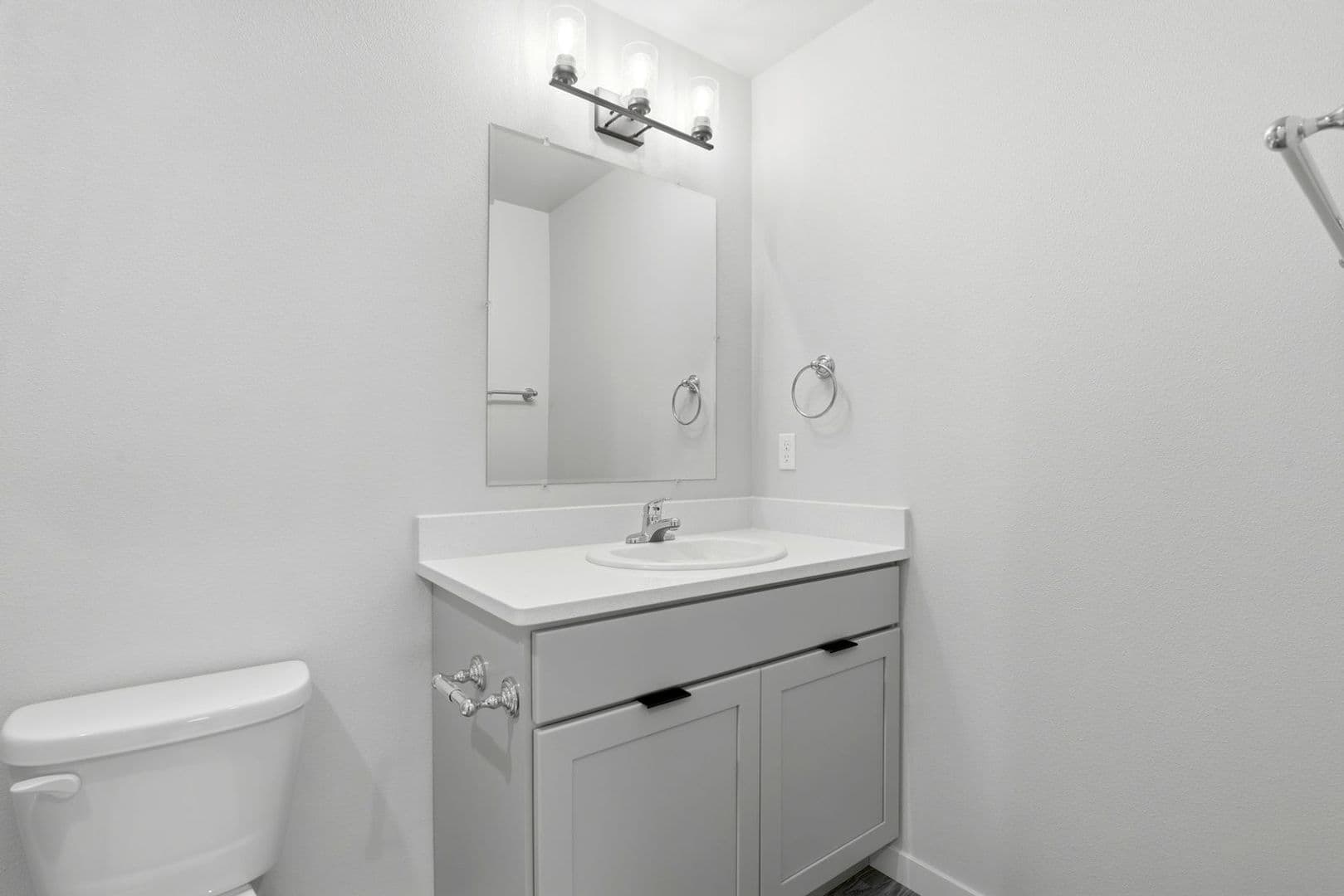 Yakima Apartment: 5200 Jazz St.