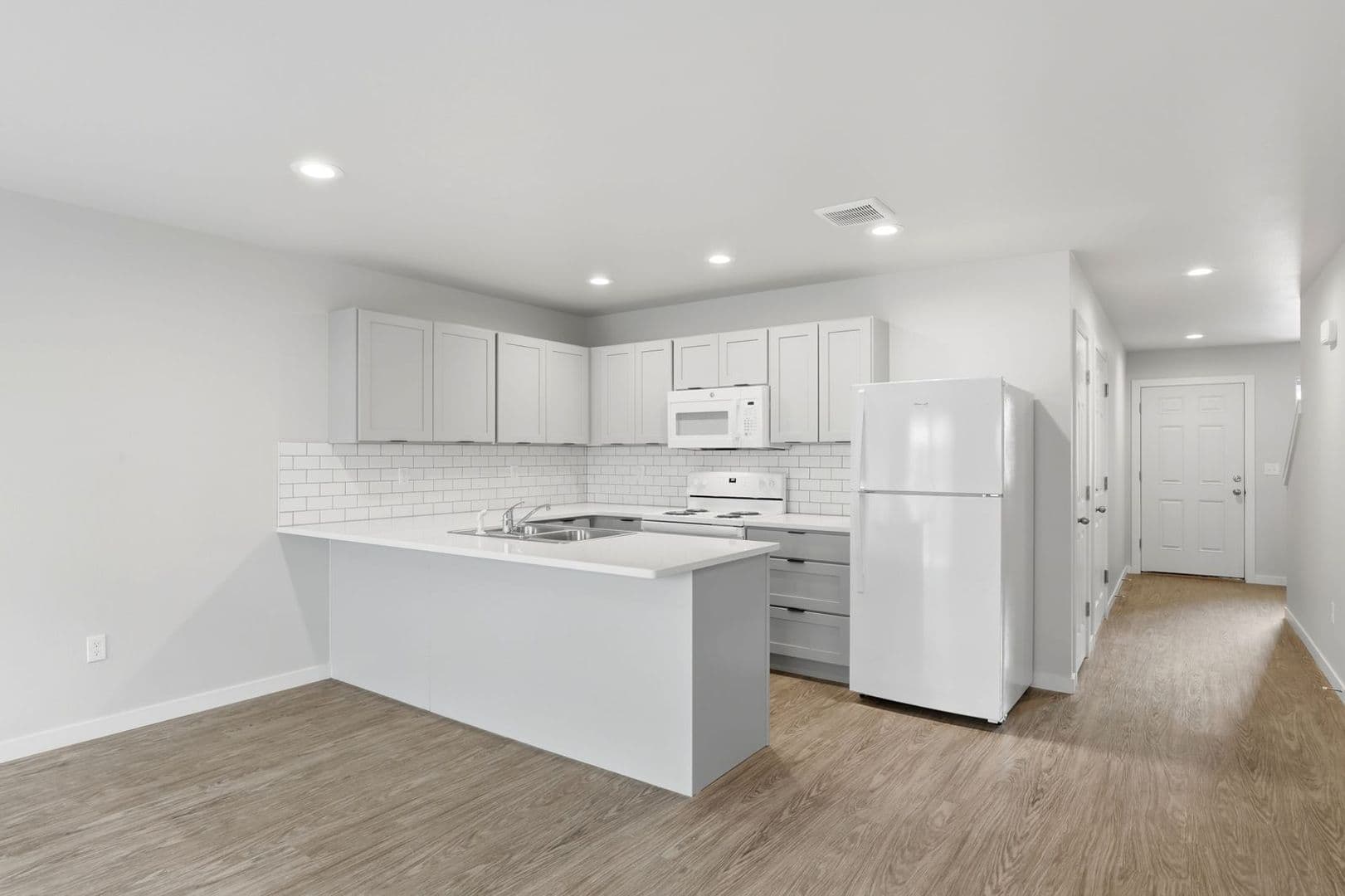 Yakima Apartment: 5200 Jazz St.
