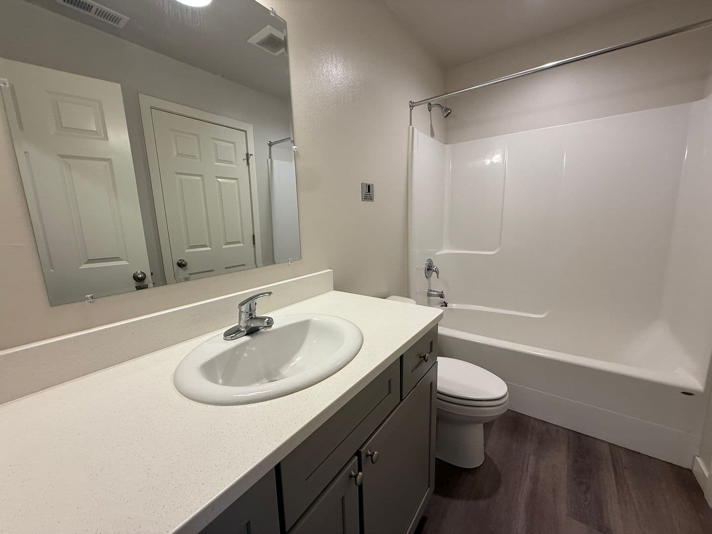 Yakima Townhome: 5300 Smitten Street #3