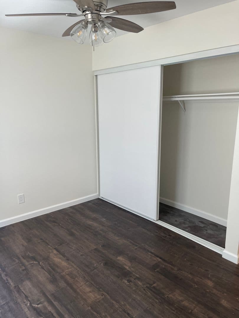 Los Angeles Apartment: 402 N. Ardmore Avenue