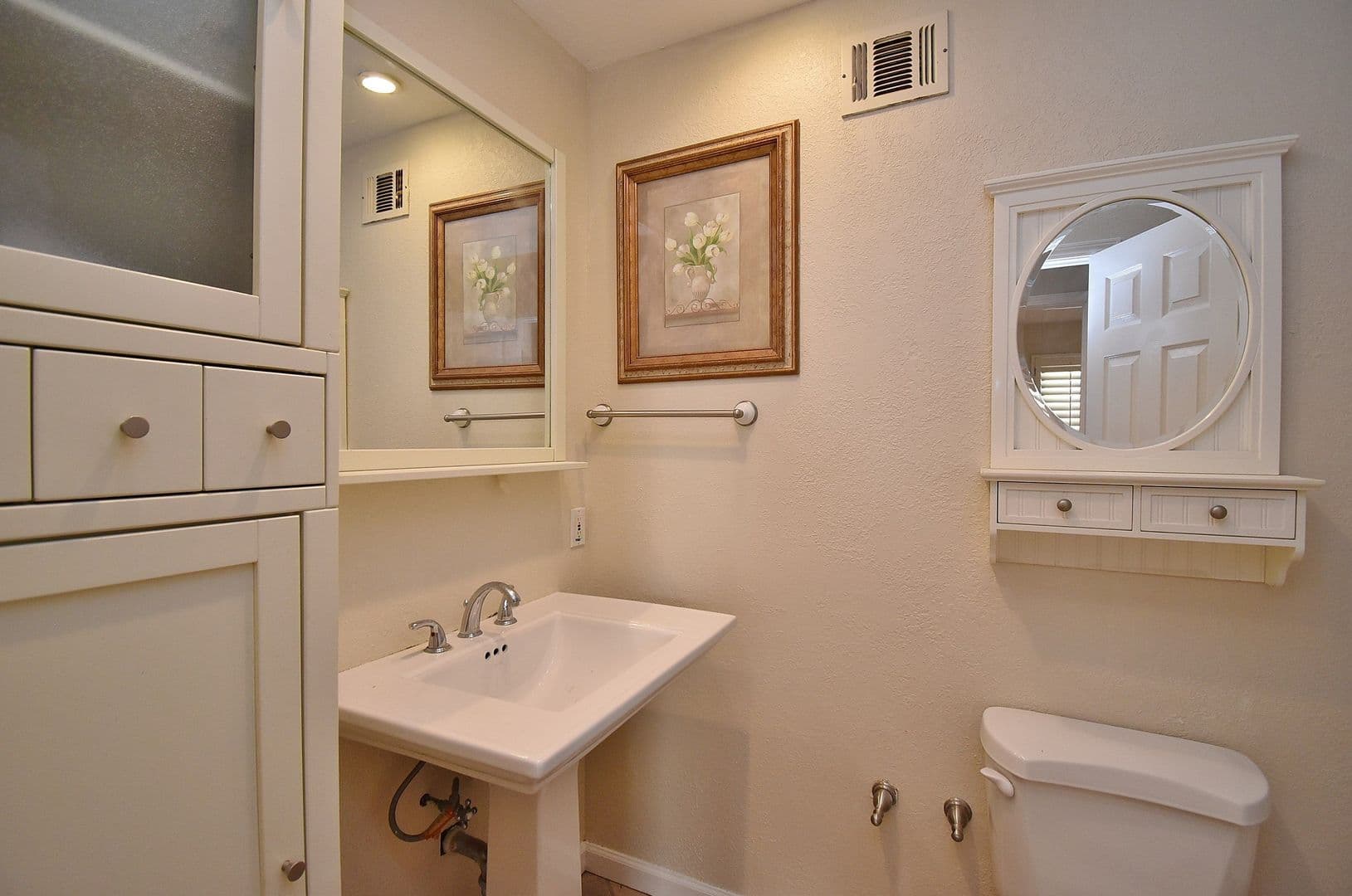 Fremont House: 38975 Godfrey Pl.
