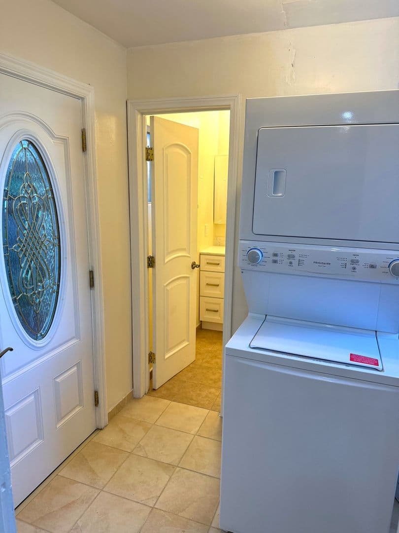 Castro Valley House: 17250 Robey Dr.