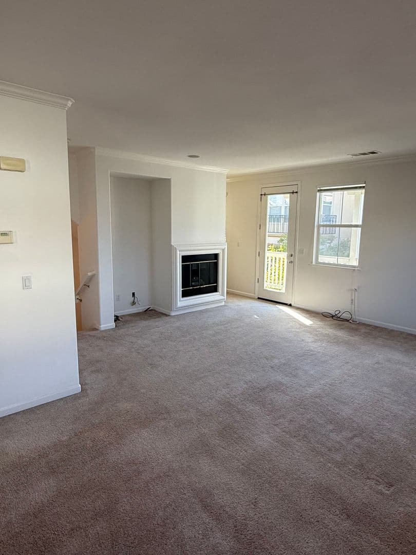San Jose House: 351 Bella Ridge Ter.