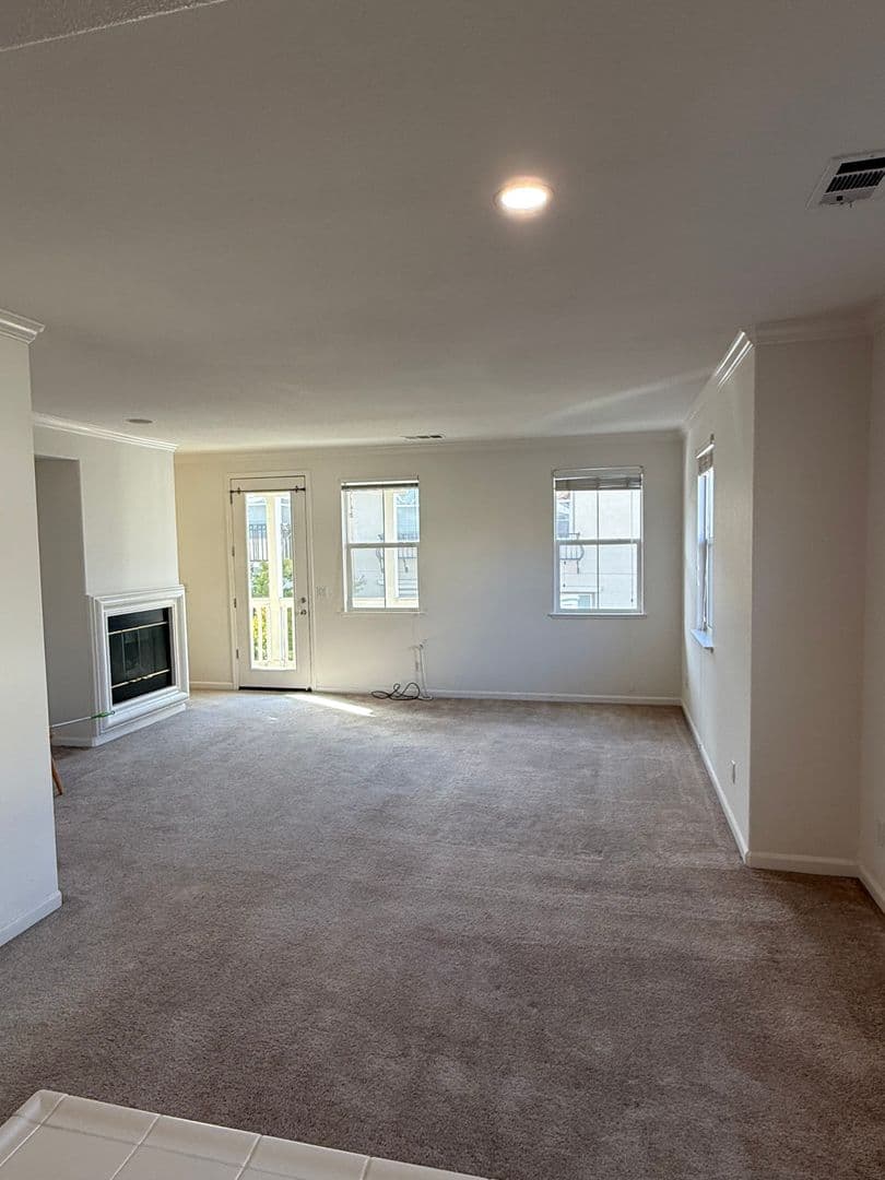 San Jose House: 351 Bella Ridge Ter.