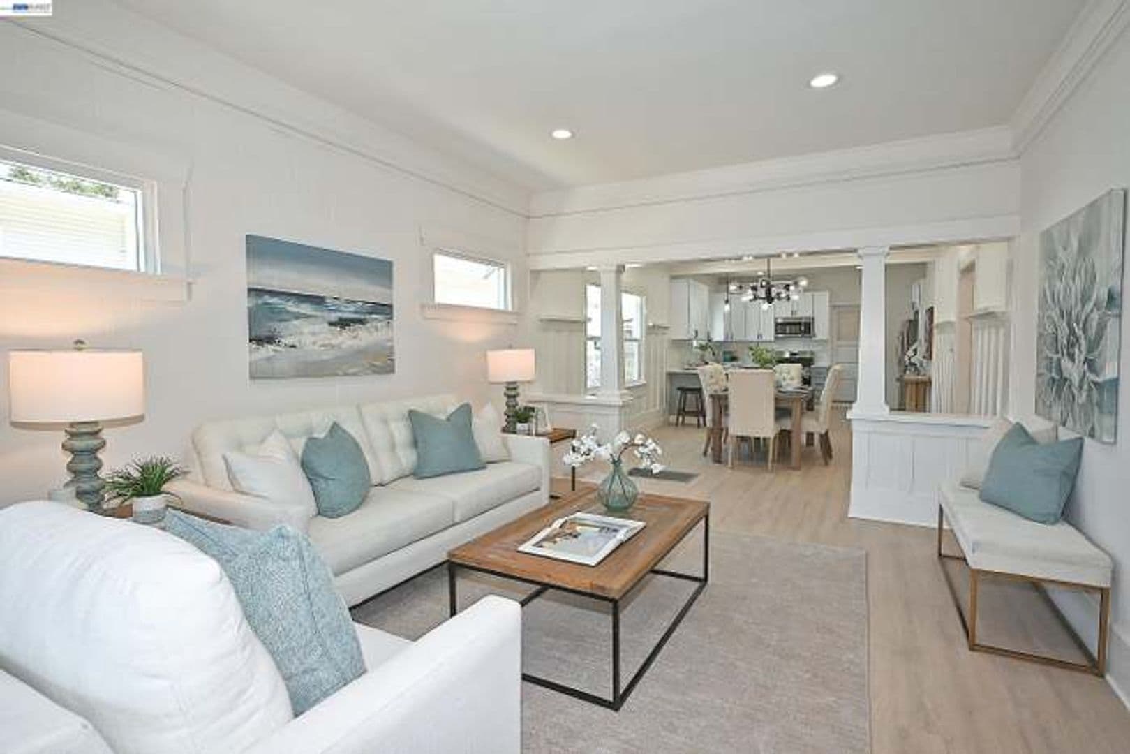 Oakland House: 3914 Agua Vista St.
