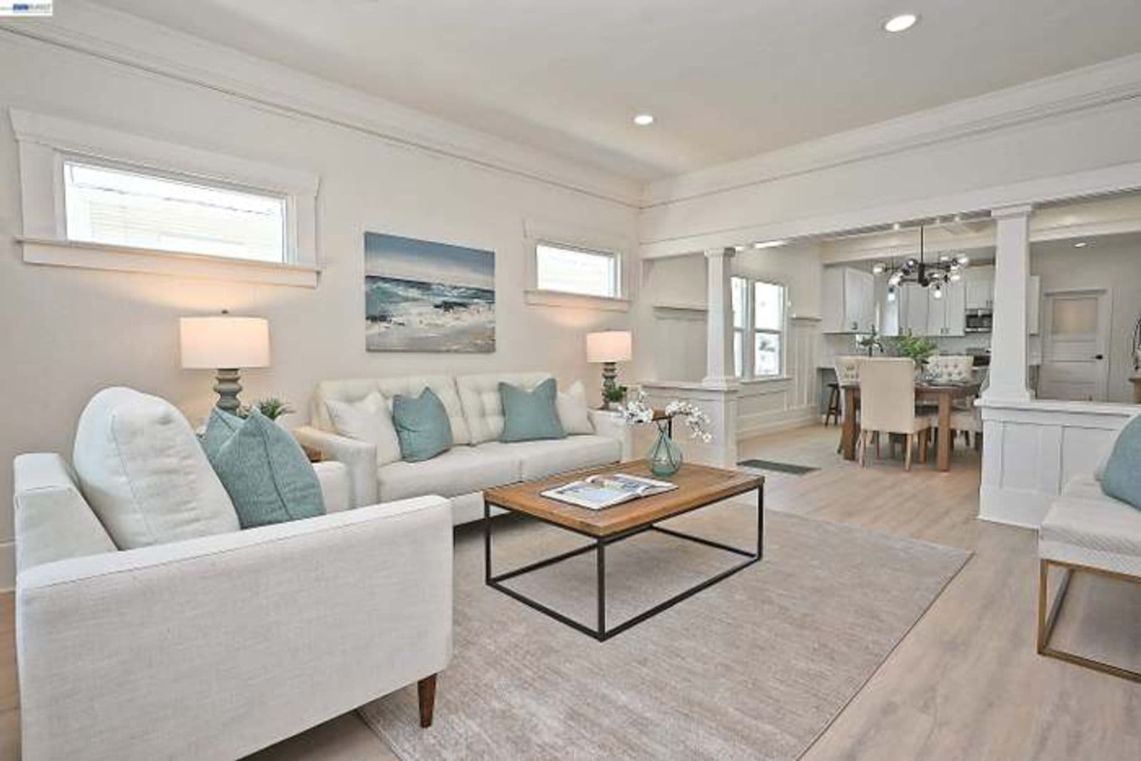 Oakland House: 3914 Agua Vista St.