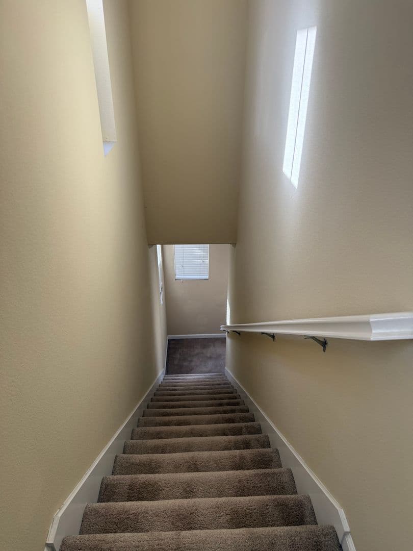 San Jose House: 351 Bella Ridge Ter.