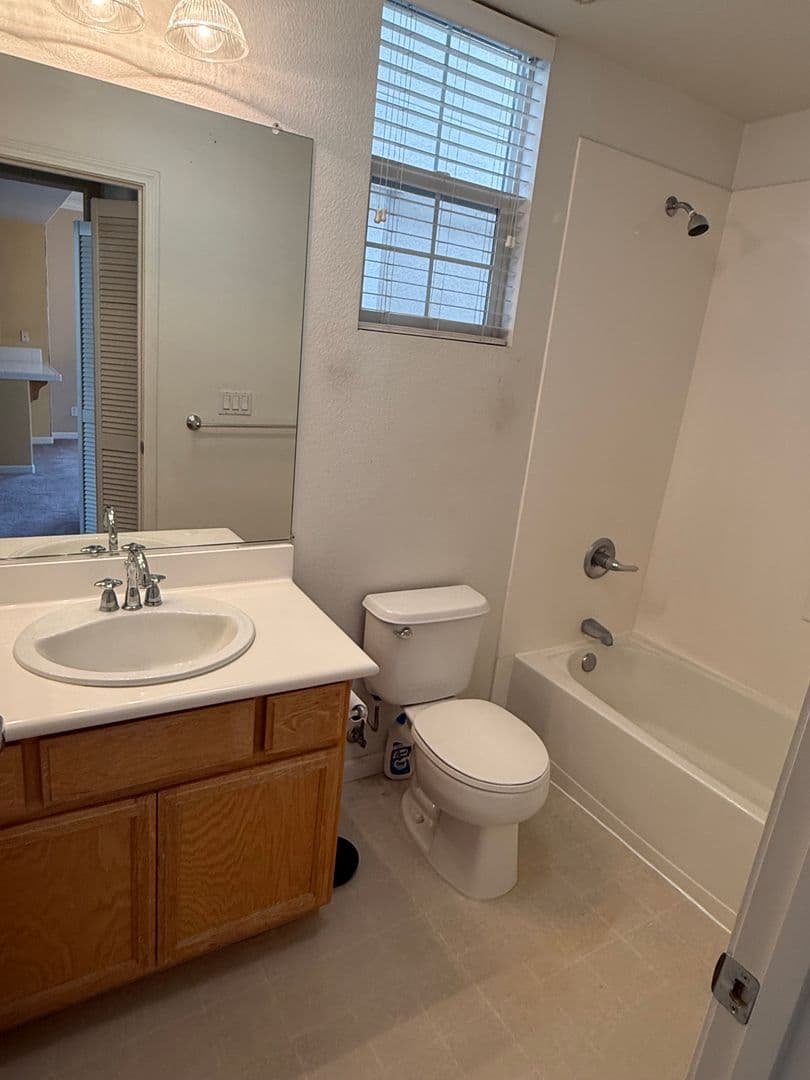 San Jose House: 351 Bella Ridge Ter.