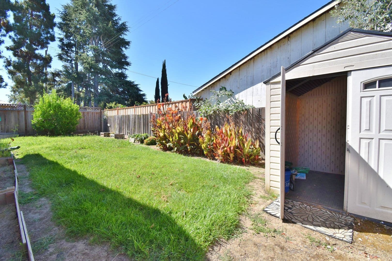 Fremont House: 38975 Godfrey Pl.
