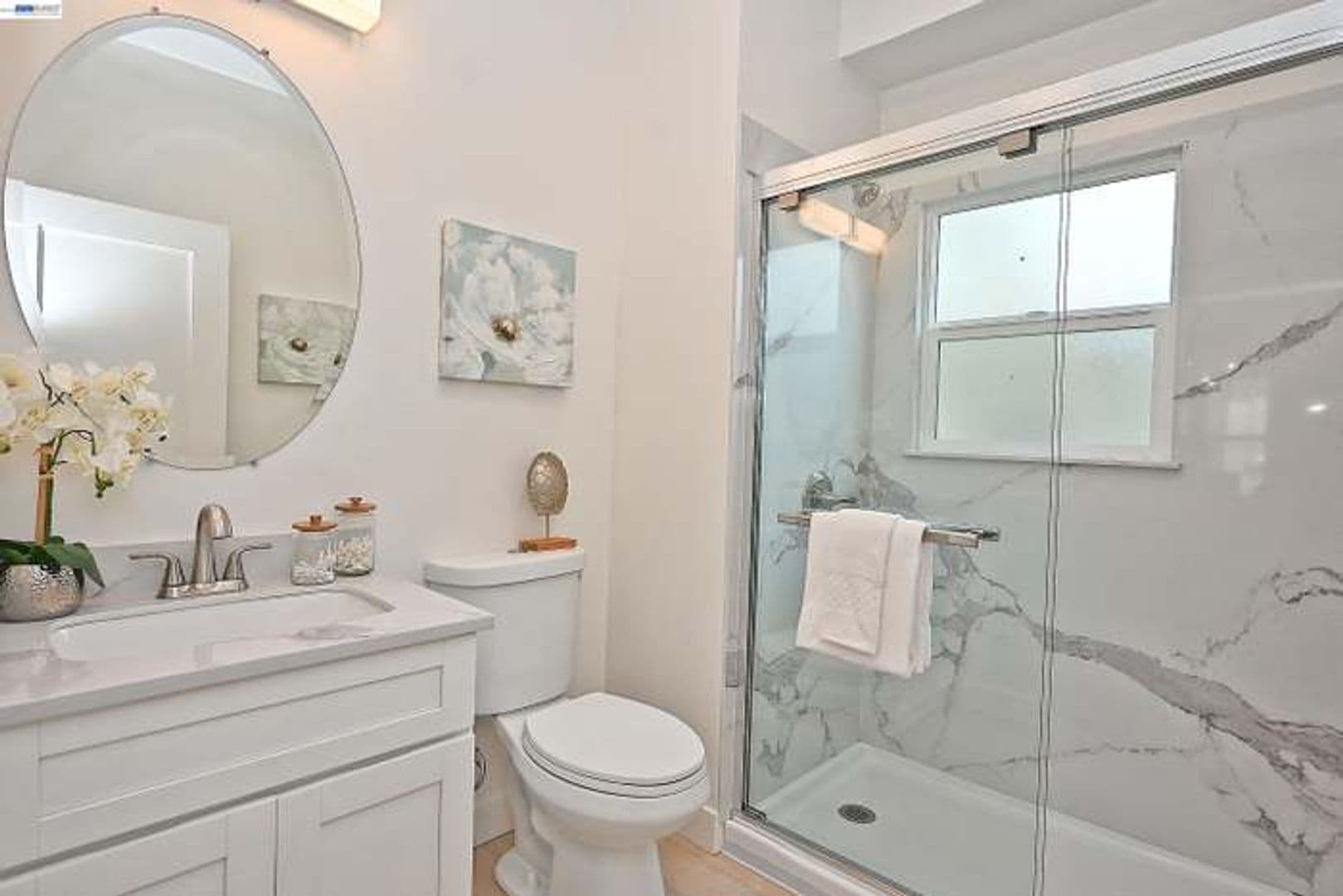 Oakland House: 3914 Agua Vista St.