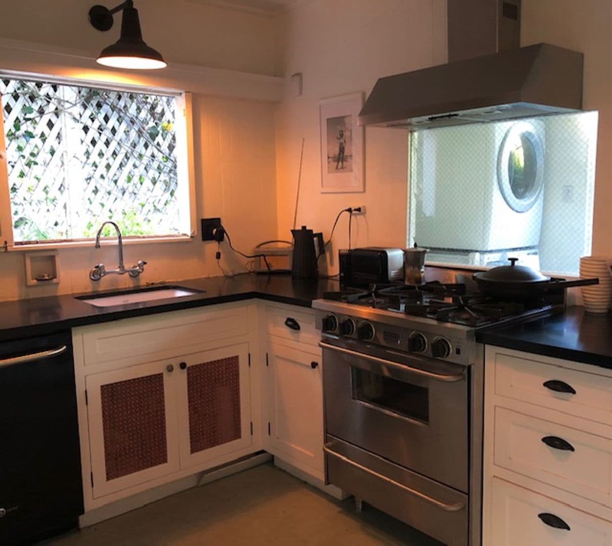 Los Angeles Apartment: 6116 Winans Drive