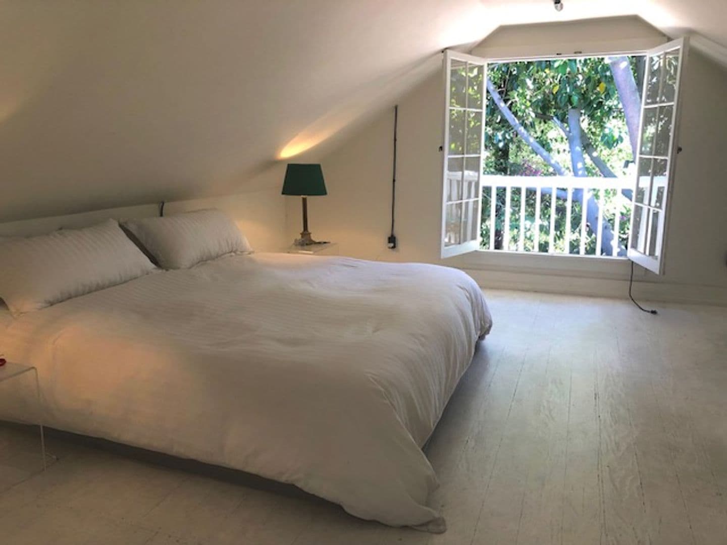 Los Angeles Apartment: 6116 Winans Drive