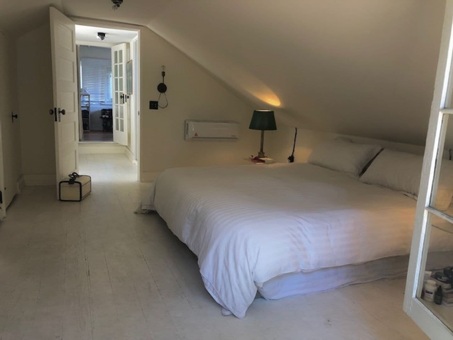 Los Angeles Apartment: 6116 Winans Drive